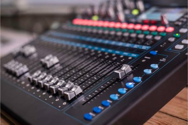 console audio professionale